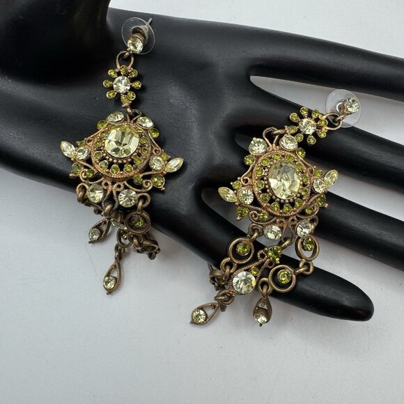 Gorgeous Vintage Dangle Earrings Peridot Rhinestone Pierced Chandelier 4" Long - Picture 8 of 9